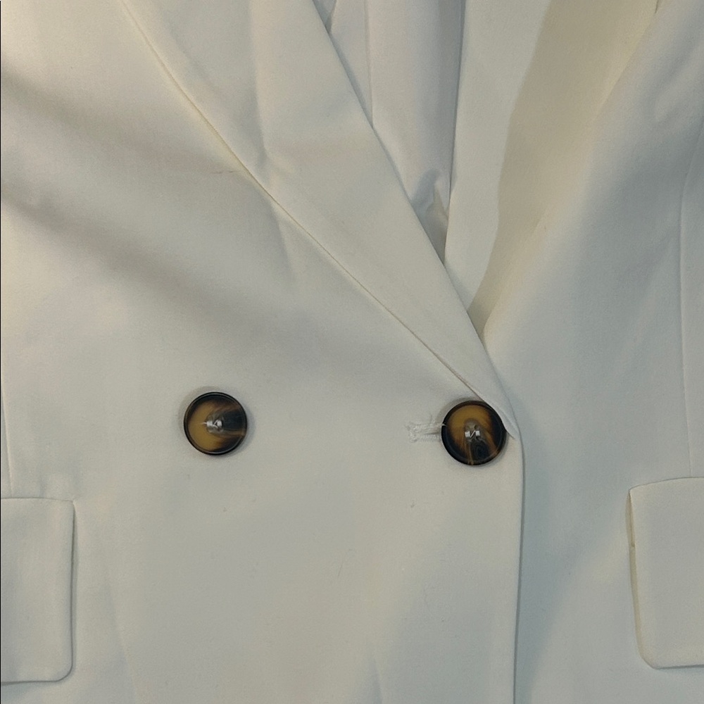 Elegant White Women's Blazer, size XL, NWOT - Picture 3 of 5